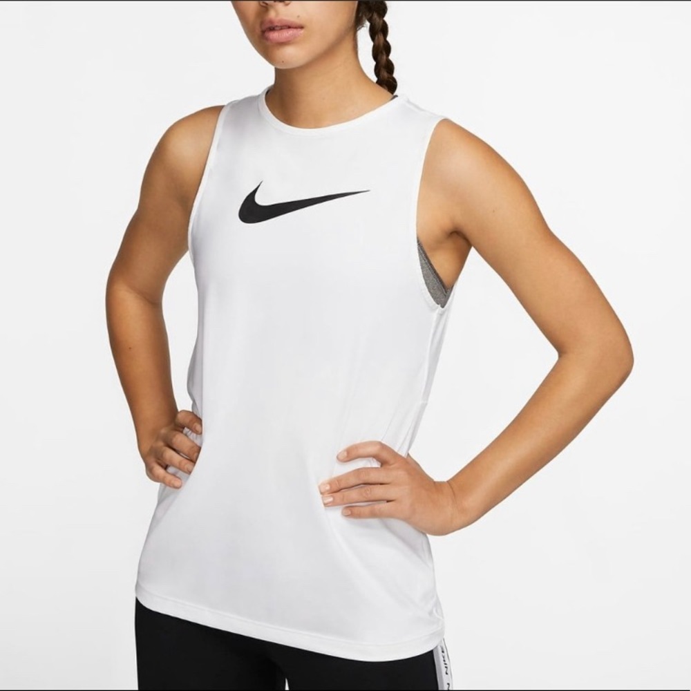💥Summer Sale 3/$20💥 Nike Women's Pro Swoosh Tennis Tank  Size Xs